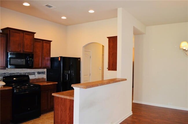 Photo - 7931 Bluefin Trail