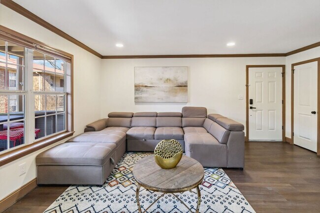 Photo - 906 Chapel Creek Dr Rental