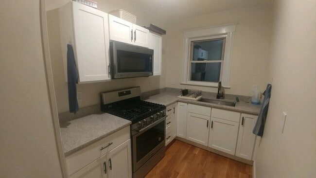 Photo - 14 Porter St