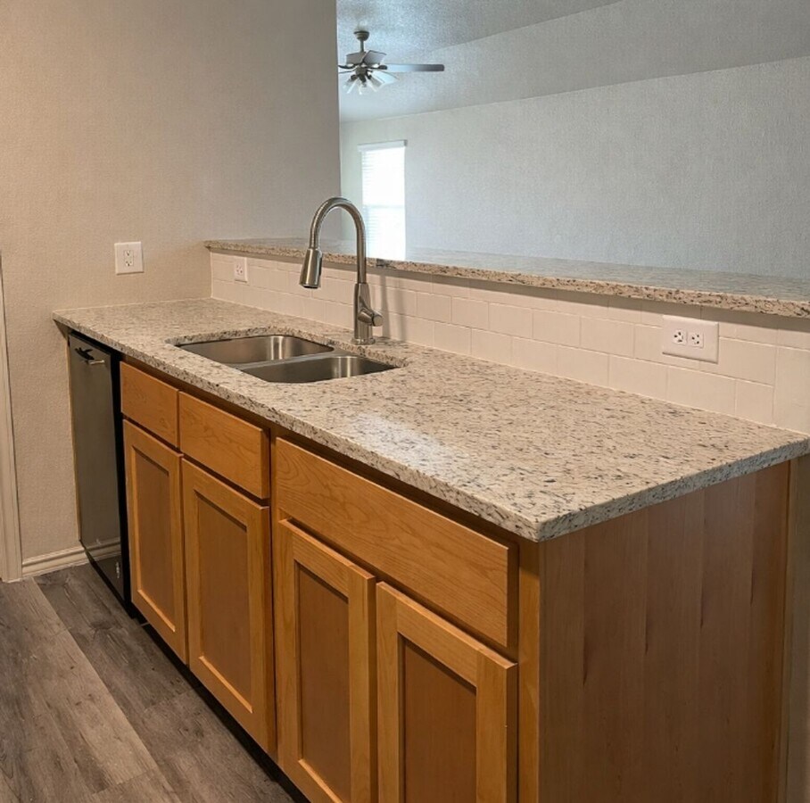 Photo - 3211 Stonewall Dr