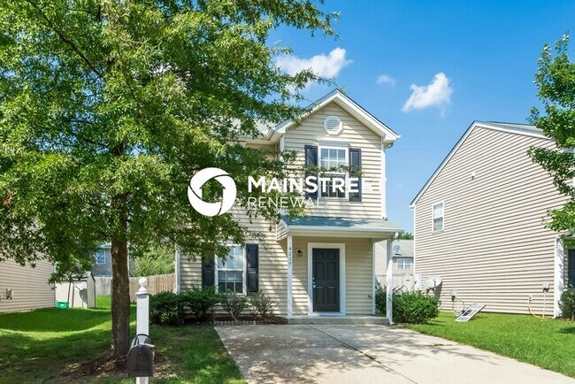 Photo - 3 Bedroom Pet-Friendly Home in Raleigh, NC with Main Street Renewal