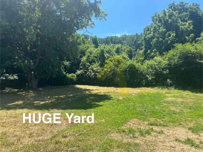 Photo - 3912 Meadow Ln