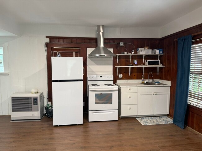 Photo - 28 Harrison St