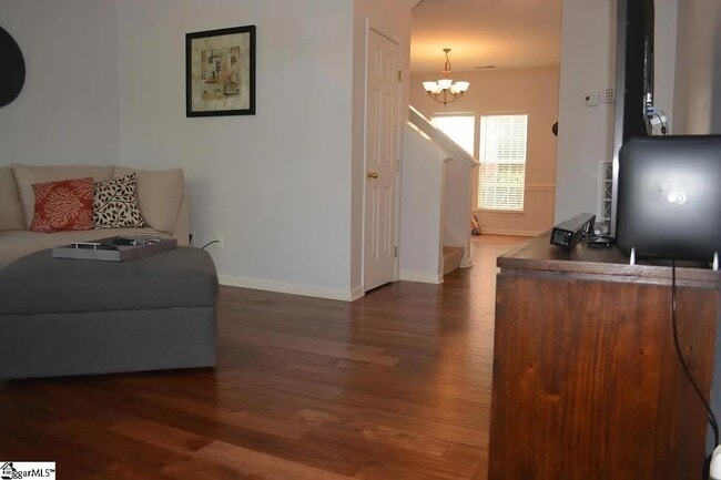 Photo - 254 Hadley Commons Dr