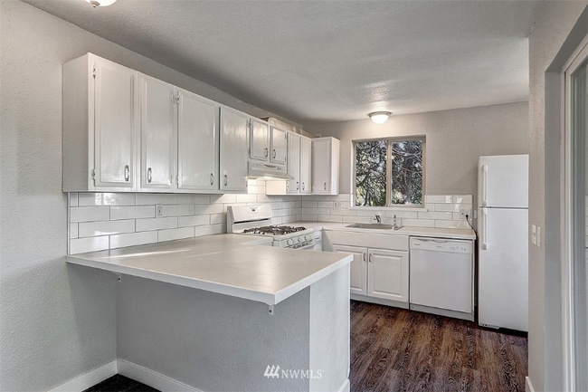 Photo - 3631 22nd Ave SW Unidad B