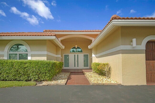 Photo - 10133 NW 48th Dr