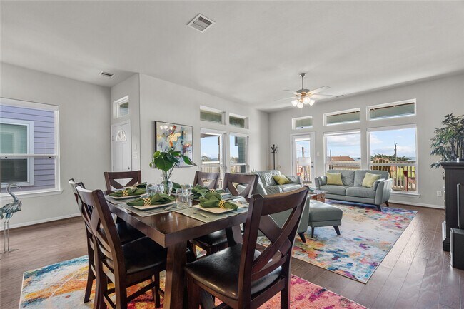 Photo - 715 Bayshore Dr