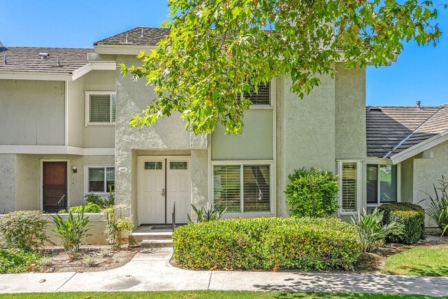 Building Photo - Beautiful Yorba Linda 3 Bedroom 2.5 Bathro... Rental