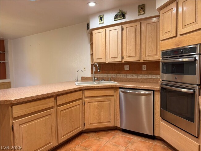 Photo - 5320 Fieldstone