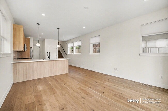 Photo - 1415 Zenobia St