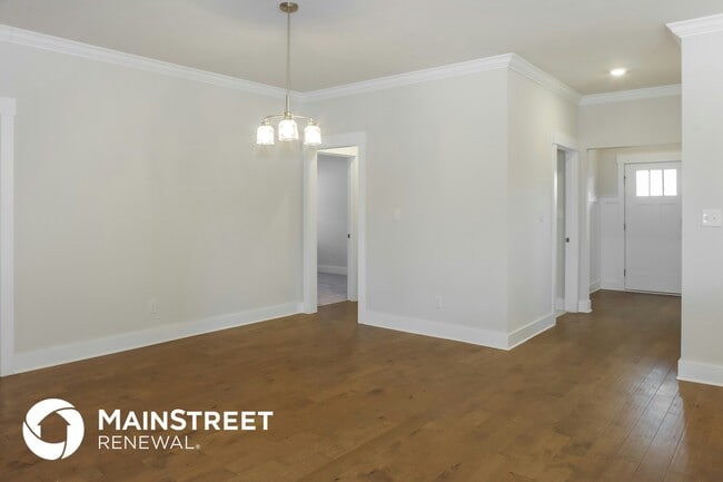 Photo - 14705 Greenleaf Dr