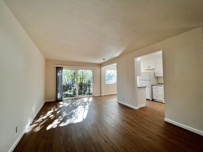 Photo - MAI1880-1884 Unit MAI1880