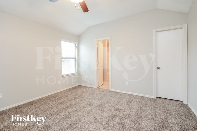 Photo - 7917 Big Oak Dr