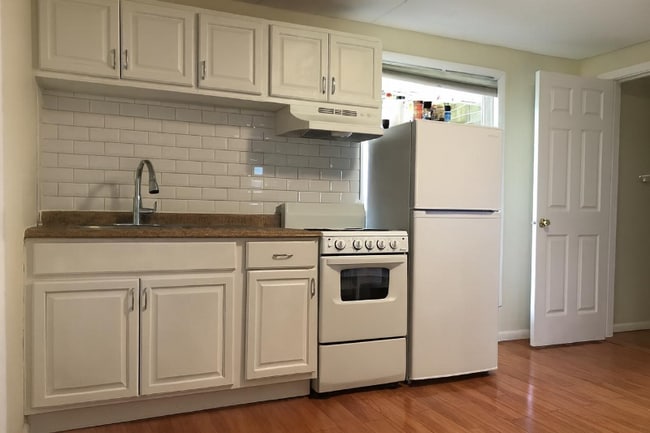 Photo - 137 Honness Ln Unidad B