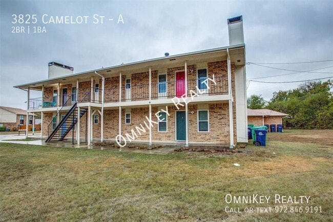 Building Photo - 3825 Camelot St Unit A