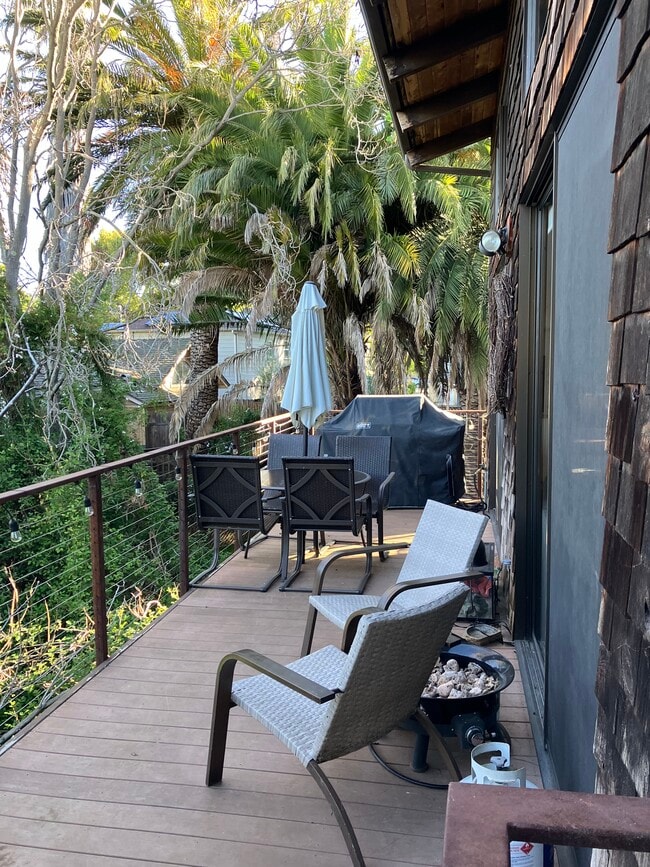 Photo - 1032 Leff St