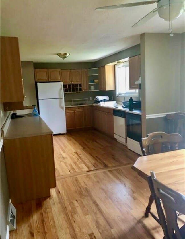 Photo - 7776 Thompson Rd Unidad Upper