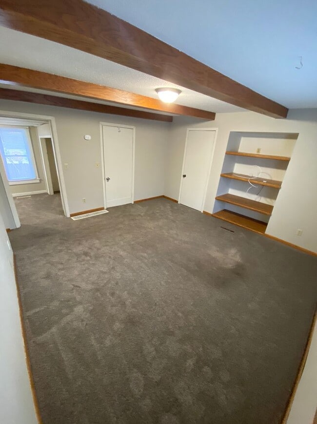 Photo - 1-Bedroom 1-Bath Main Floor Unit RHS 603-#2