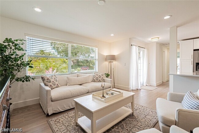 Photo - 1530 Mandarin Rd