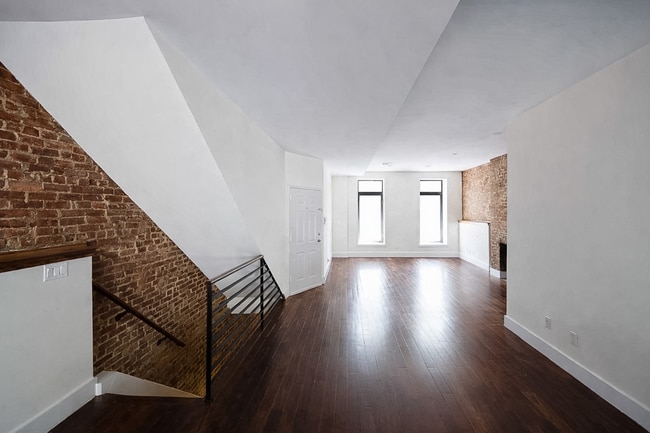 Photo - 751 Quincy St