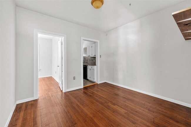 Photo - 907 W Gray St Unit 1