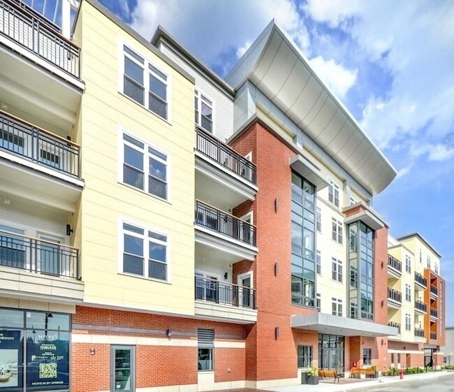 Building Photo - 62 Foundry St Unit 204