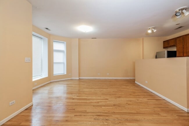 Photo - 3549 S King Dr Unit 3