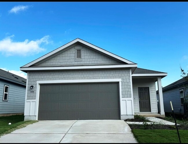 Building Photo - 16116 Viburnum Dr