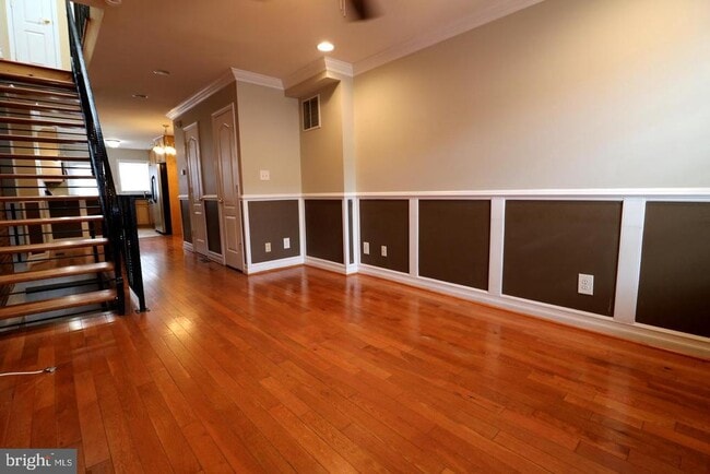 Photo - 1605 Marshall St