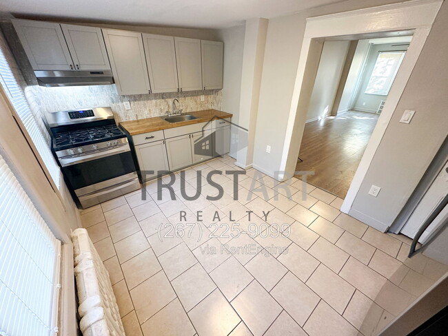 Photo - 1867 E Wensley St
