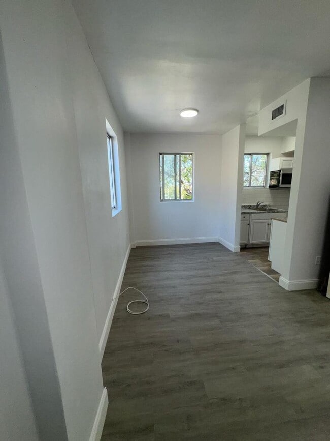 Building Photo - 6211 NW 7th Ave Rental