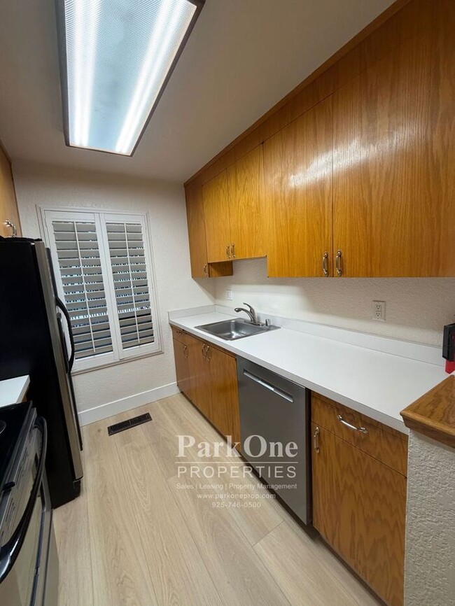 Photo - Two Bedroom Town House Walking Distance to Downtown Lafayette