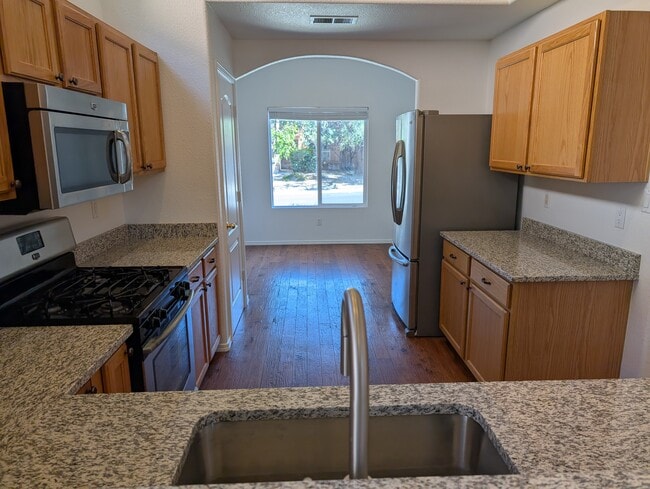 Building Photo - 7312 Desert Eagle Rd NE Rental