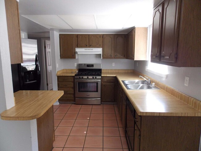 Photo - 1525 Bob Smith Dr