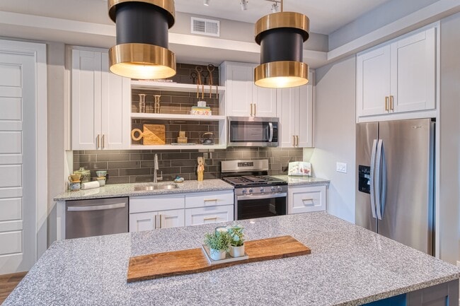 Photo - Cortland Biltmore