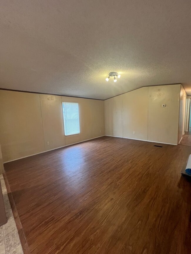 Photo - 3 Bedroom 2 Bath Mobile Home located in South Lake Charles