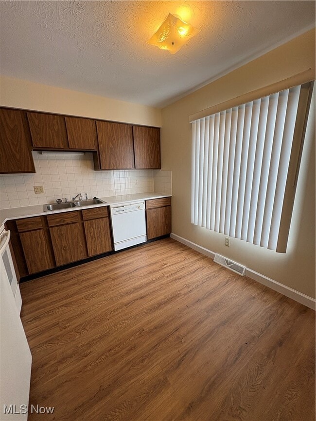 Photo - 2358 Echo Valley Dr