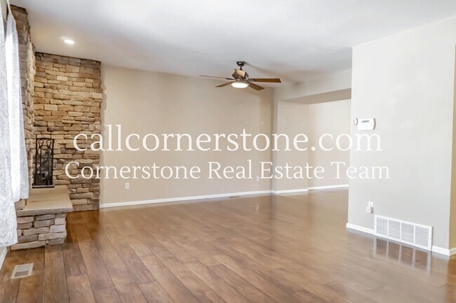 Photo - 2081 Sussex Ln