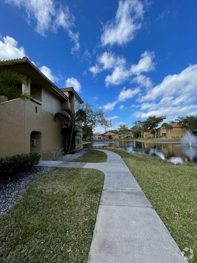 Building Photo - Palm Lakes Condominium