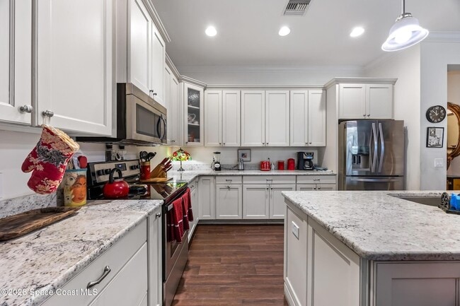 121 Seminole Ln
