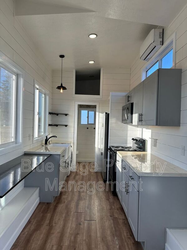 Photo - 28 Cameron Acres Ln