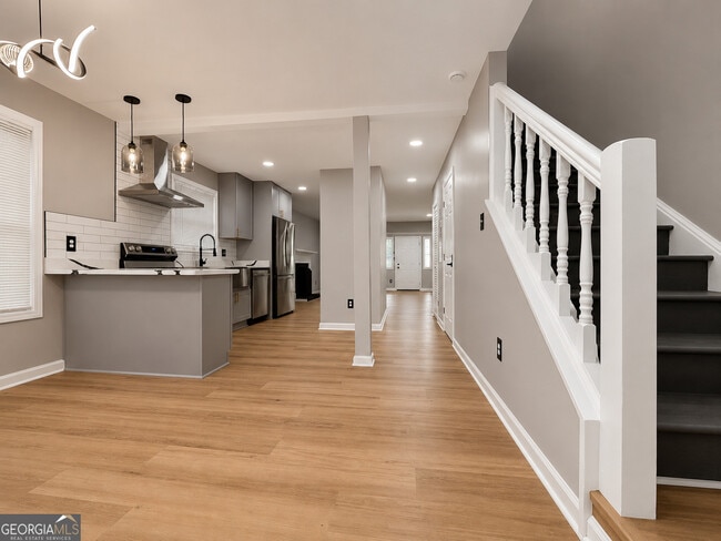 Photo - 5471 Park Pl S