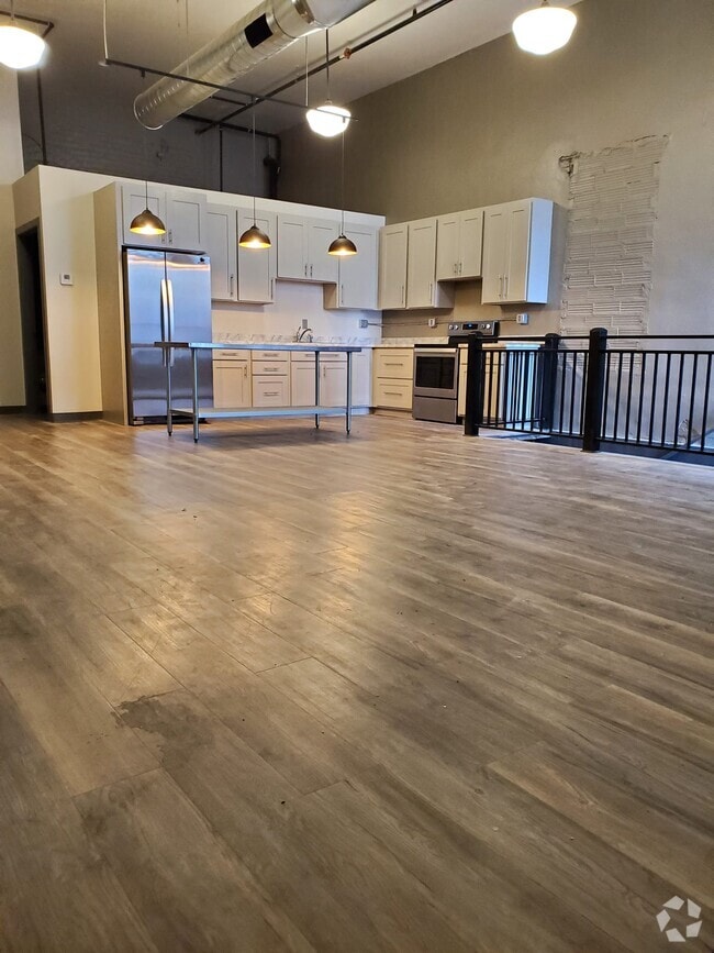 Building Photo - 618 Saint Joseph St Unit #4 Rental