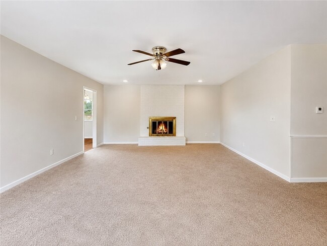 Photo - 1903 Jean St