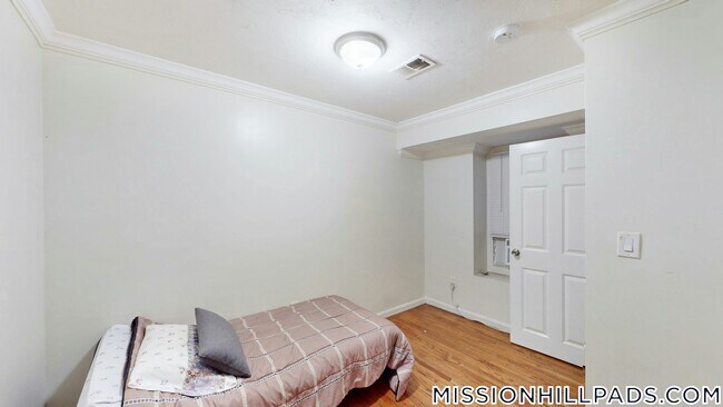 Photo - 712 Shawmut Ave Unidad 1R