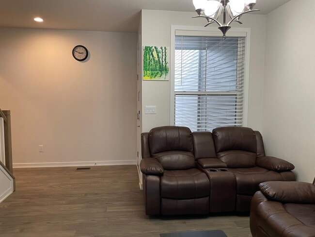 Photo - 294 Kennedy Dr