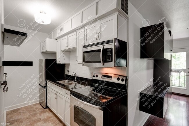 Photo - 1 br, 1 bath Condo - 2020 S. Congress Ave ... Unidad #1320