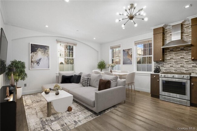 Building Photo - 26 East Pkwy Unit 1