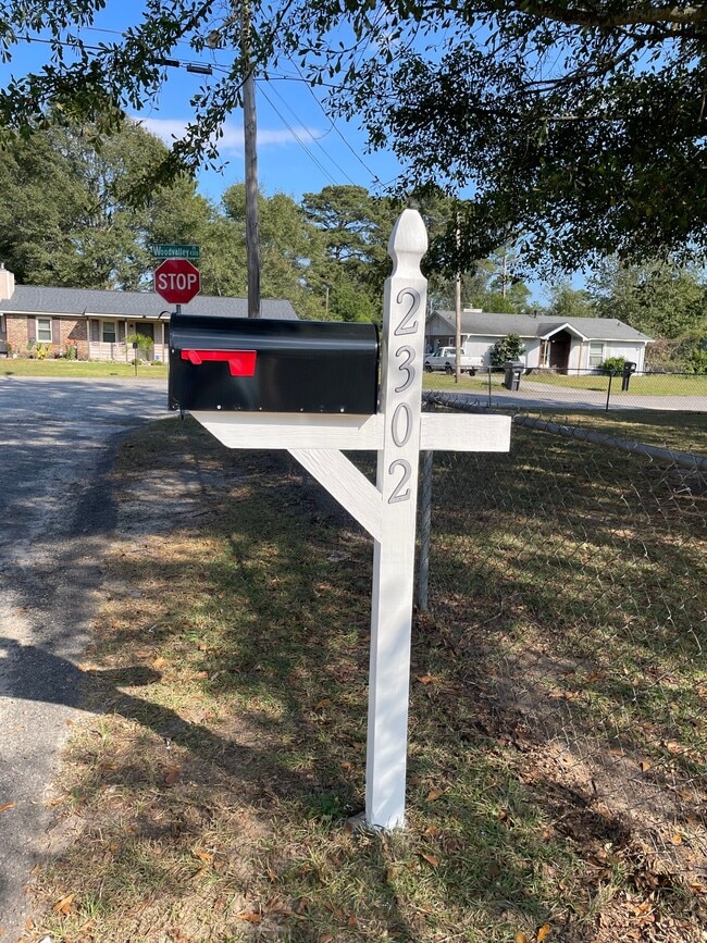 Photo - 2302 Woodsman Dr