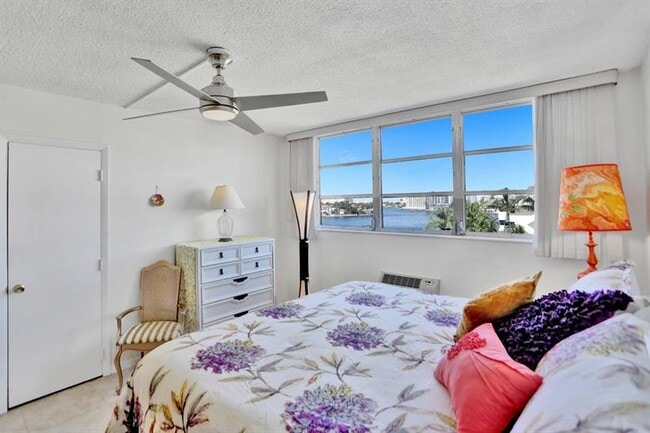 Photo - 101 N Birch Rd Unidad 504